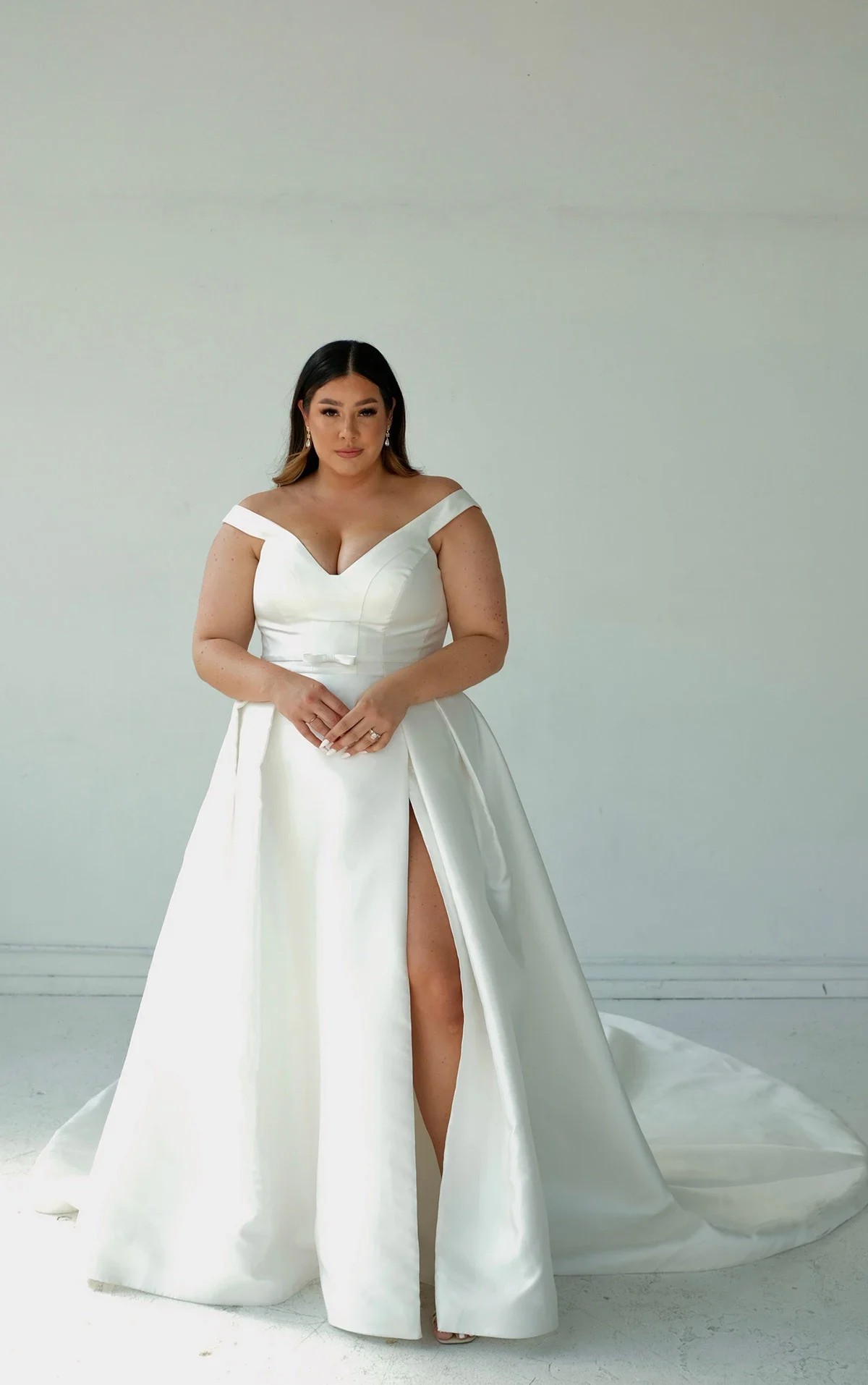 martina_liana_1454PS_priya plus size wedding gown